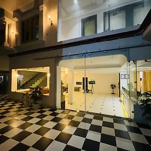 Villa The Lavish Varanasi